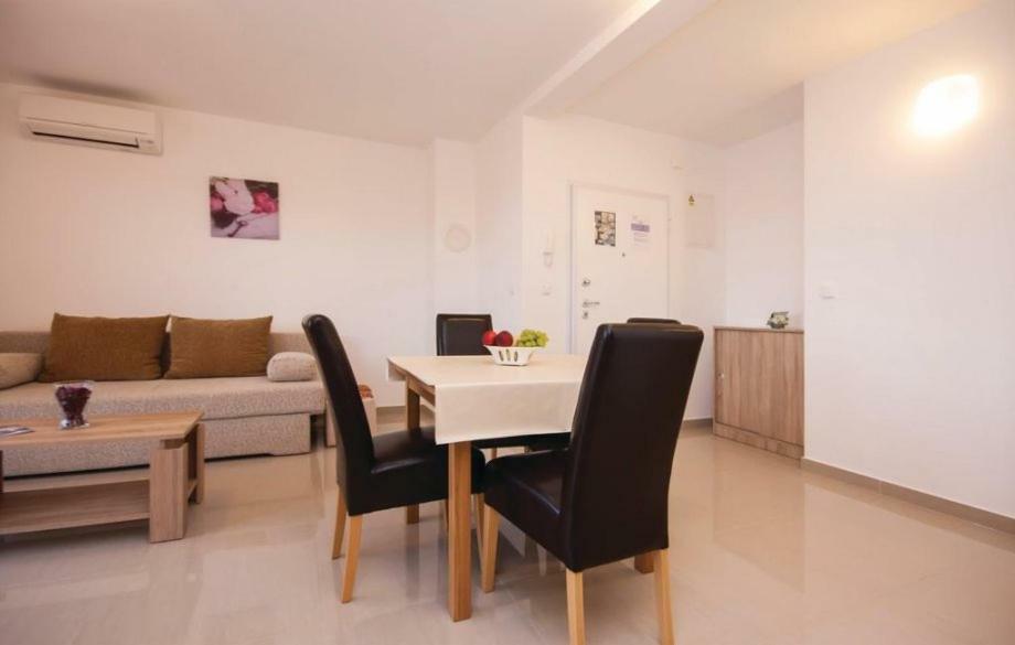 ברודאריצה Apartmani Korenika מראה חיצוני תמונה